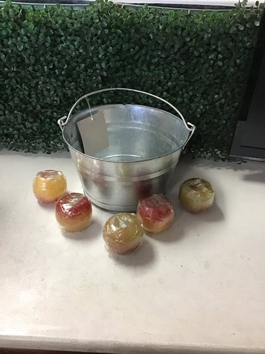 Bobbing for Apples Centerpiece
