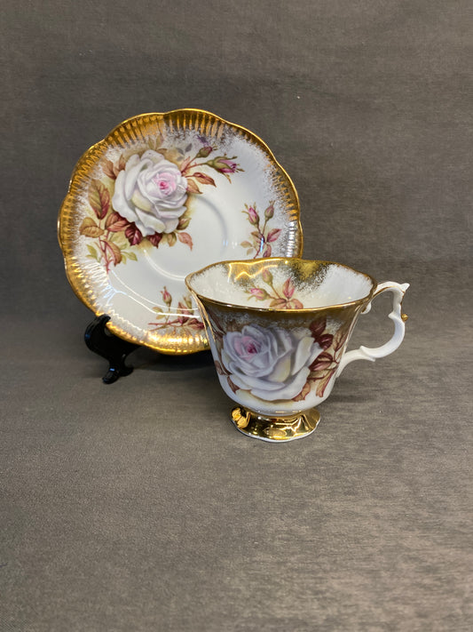 Royal Albert Teacup & Saucer - Gold Fade