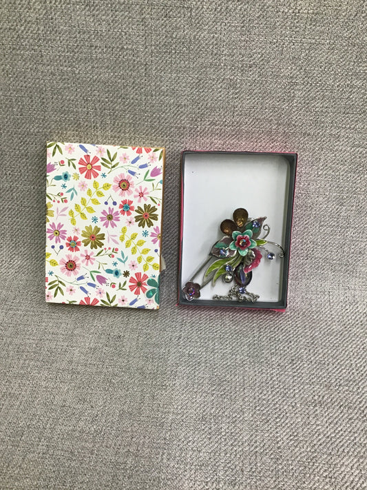 Pretty Ladies Brooch