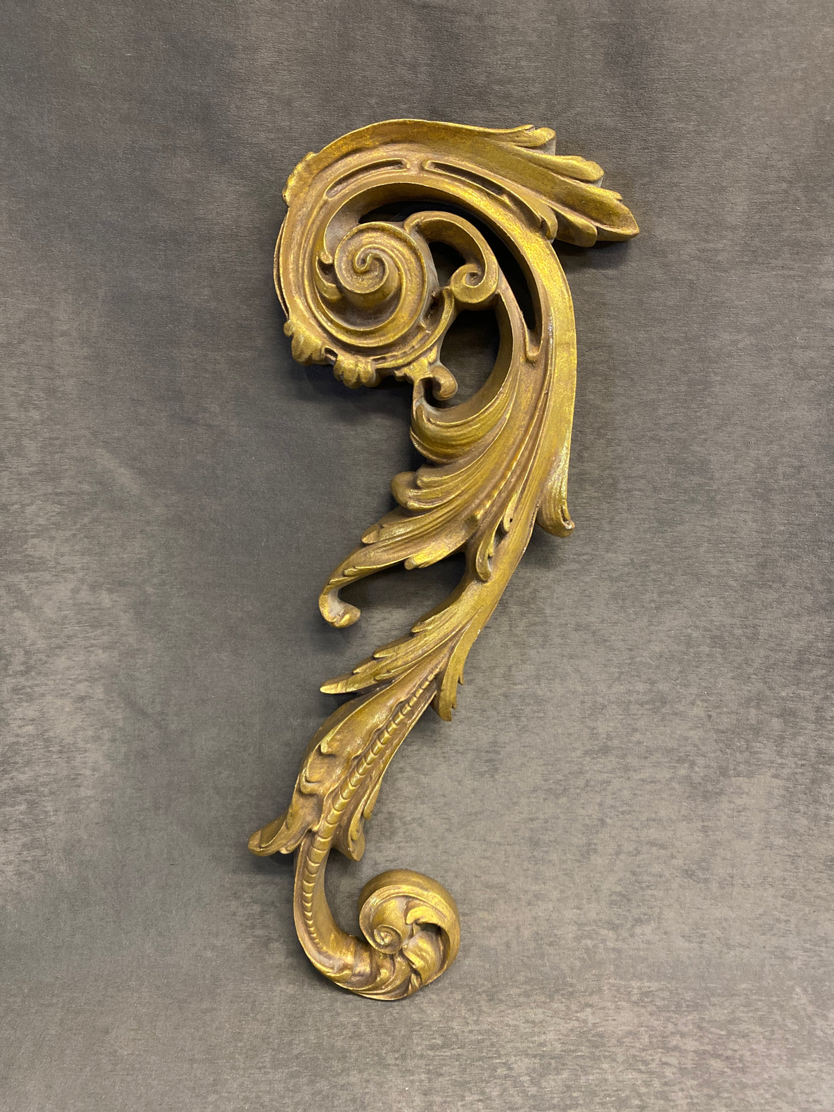 Canfloyd Wall Decor - Architectural Scroll