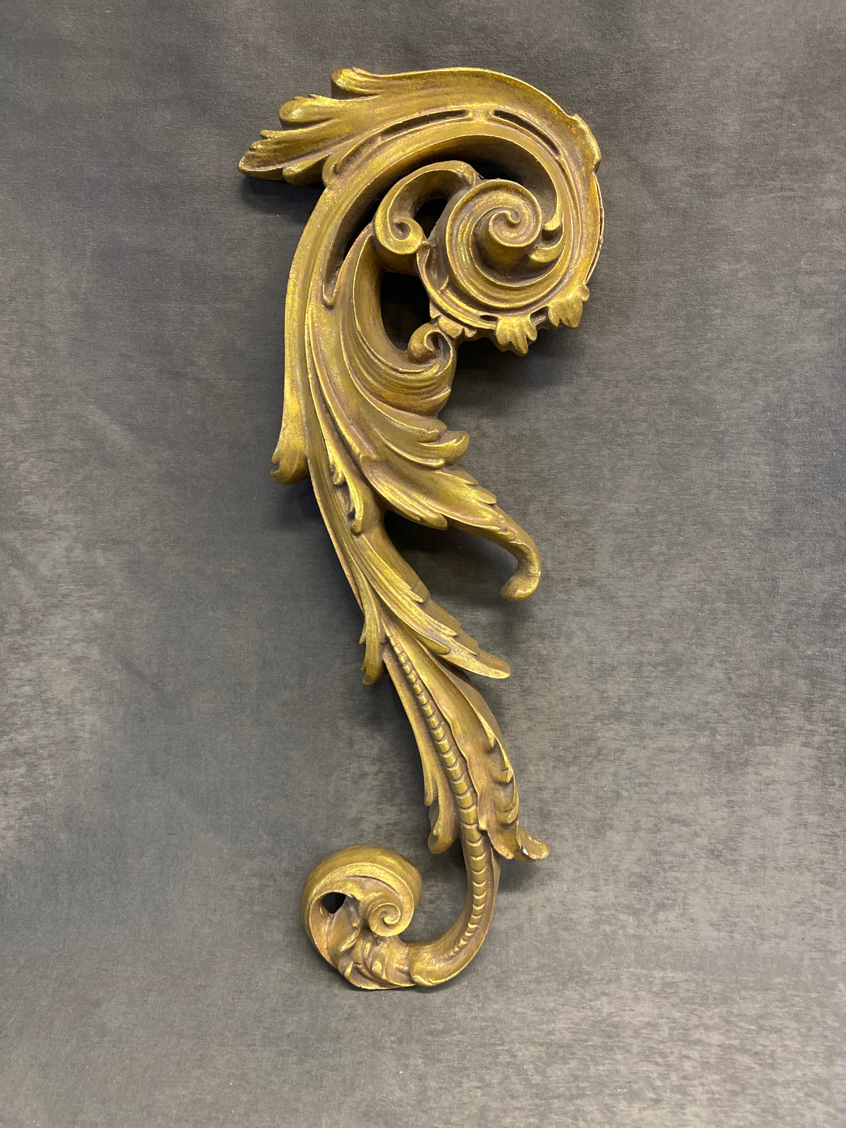 Canfloyd Wall Decor - Architectural Scroll
