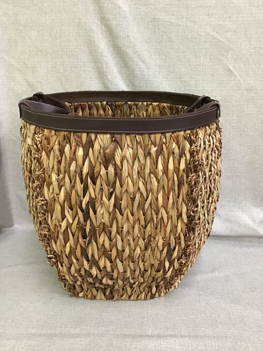 Large Woven Basket w Handles