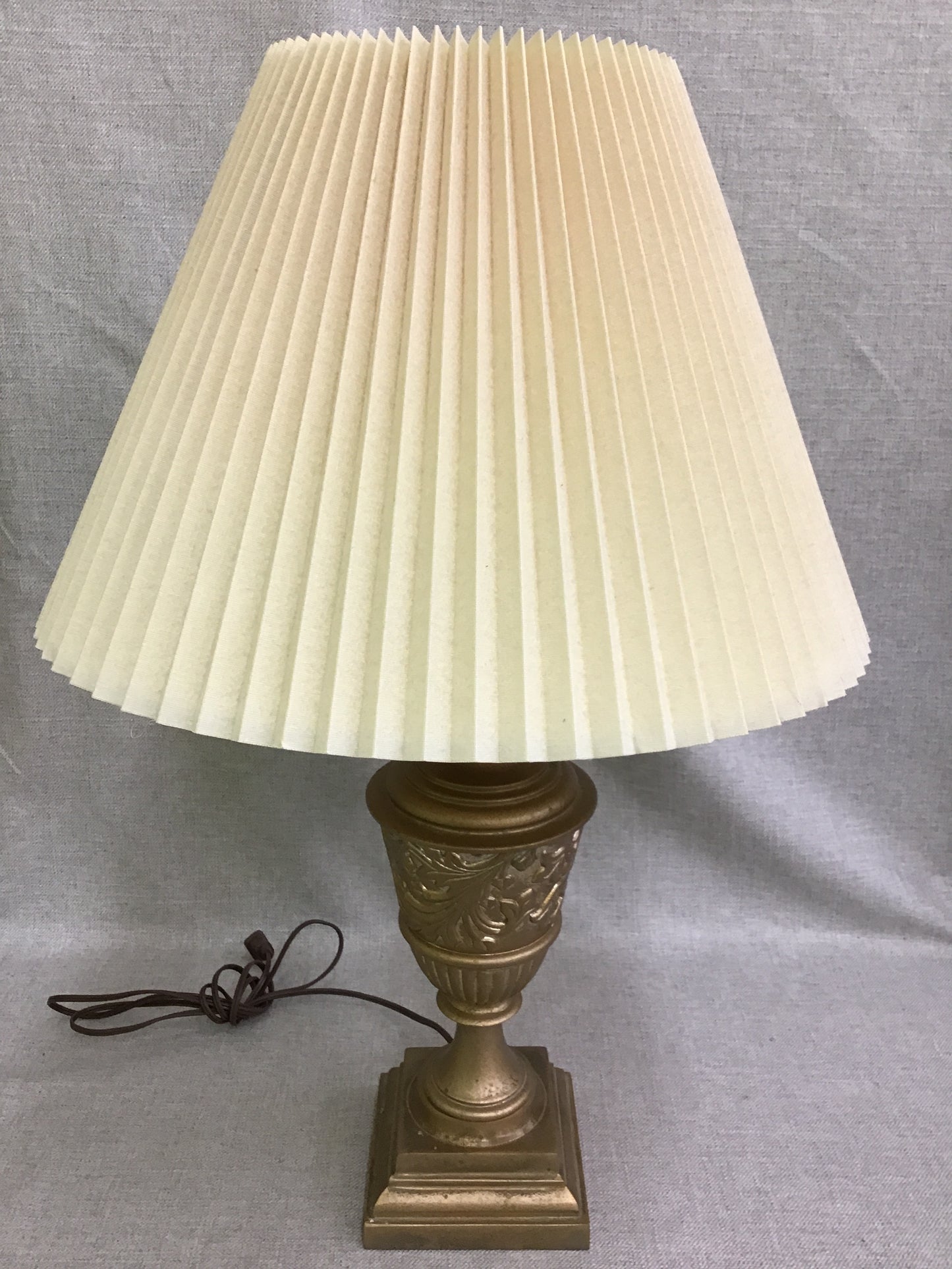 Vintage Brass Tone Table Lamp- 27.5"h