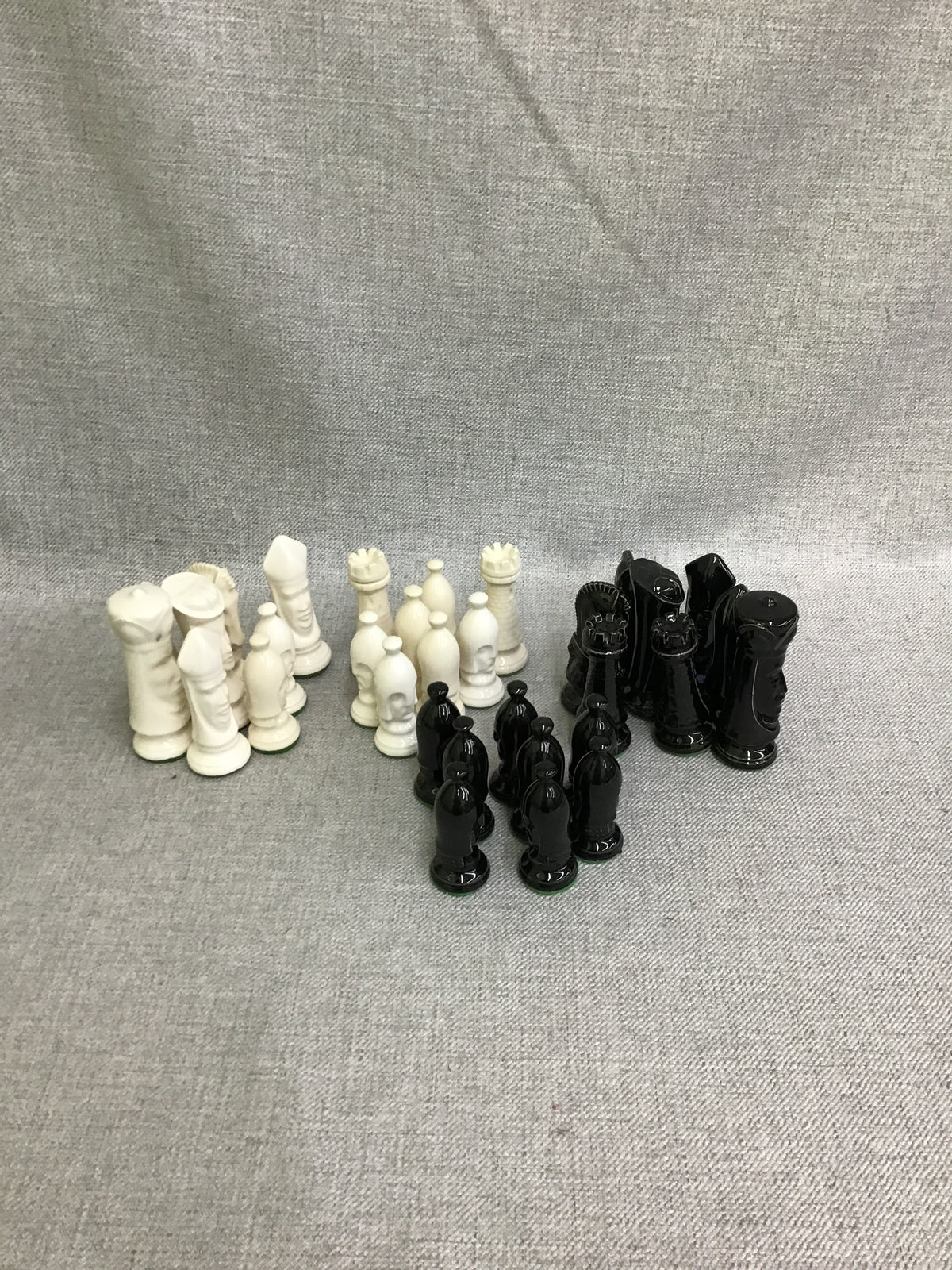 MCM Duncan Games Ceramic Chess Set